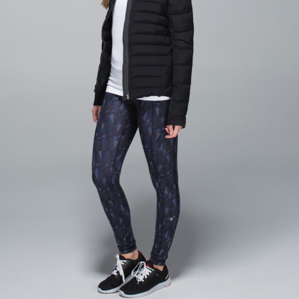 Lululemon Speed Tight II *Full-On Luxtreme-Size 4-Stained Glass Love Nightfall